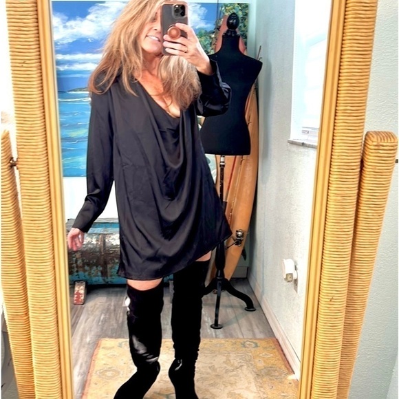 🔥Olia,Sexy Black Oversized Dress w/Low Scoop Neck, Incredible, Loose but SEXY,S - Picture 9 of 12